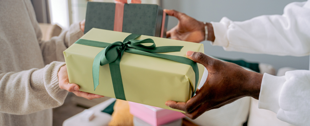 People exchanging gifts